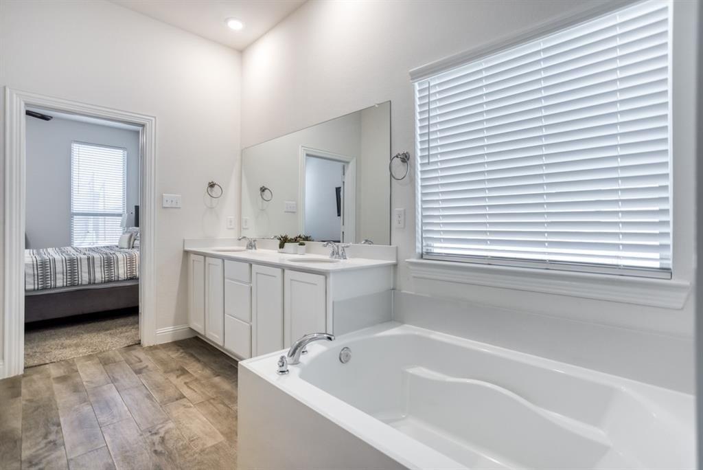 Faro Rd, Aubrey, TX 76227