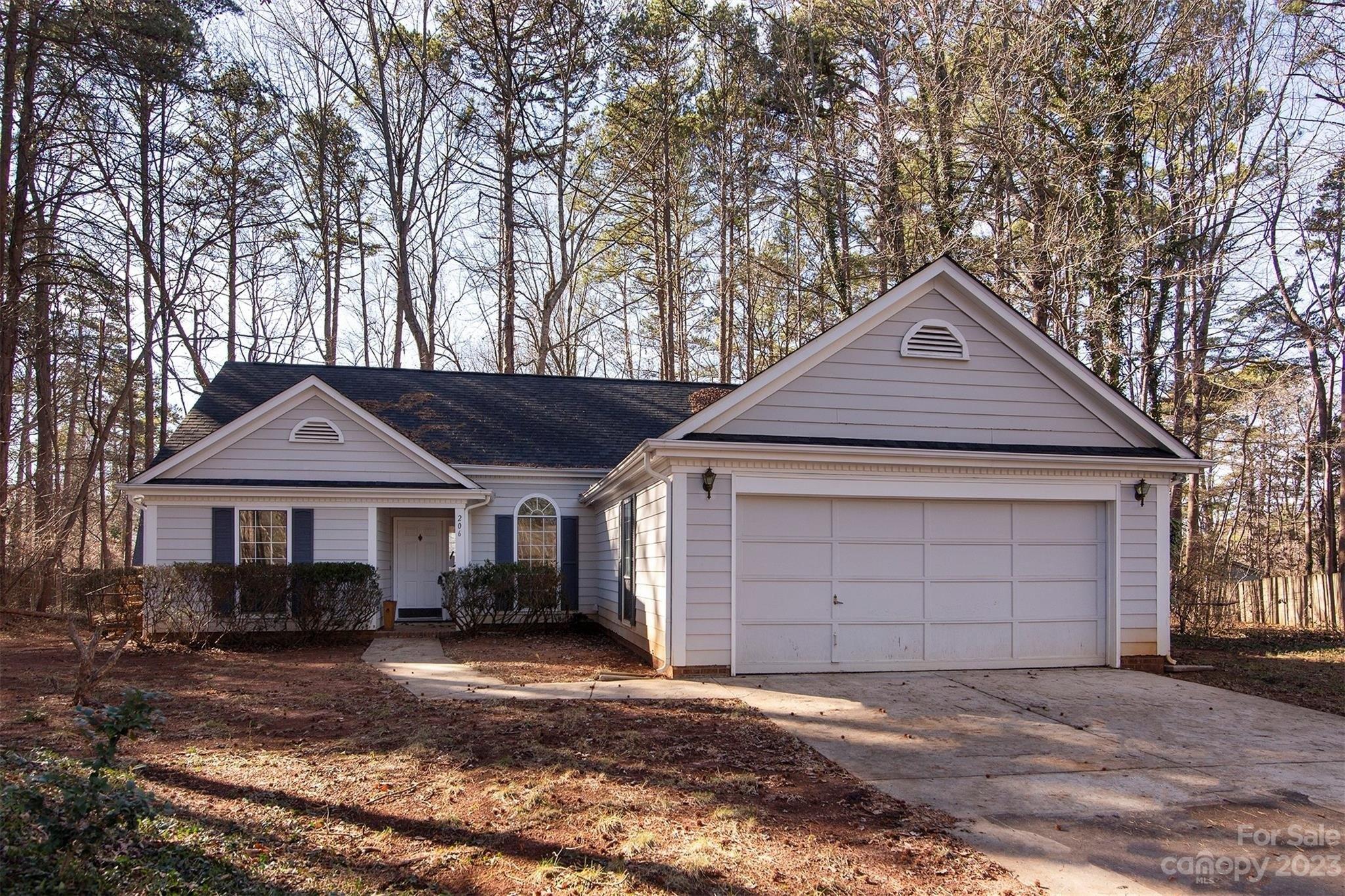 Aurora Ln, Huntersville, NC 28078