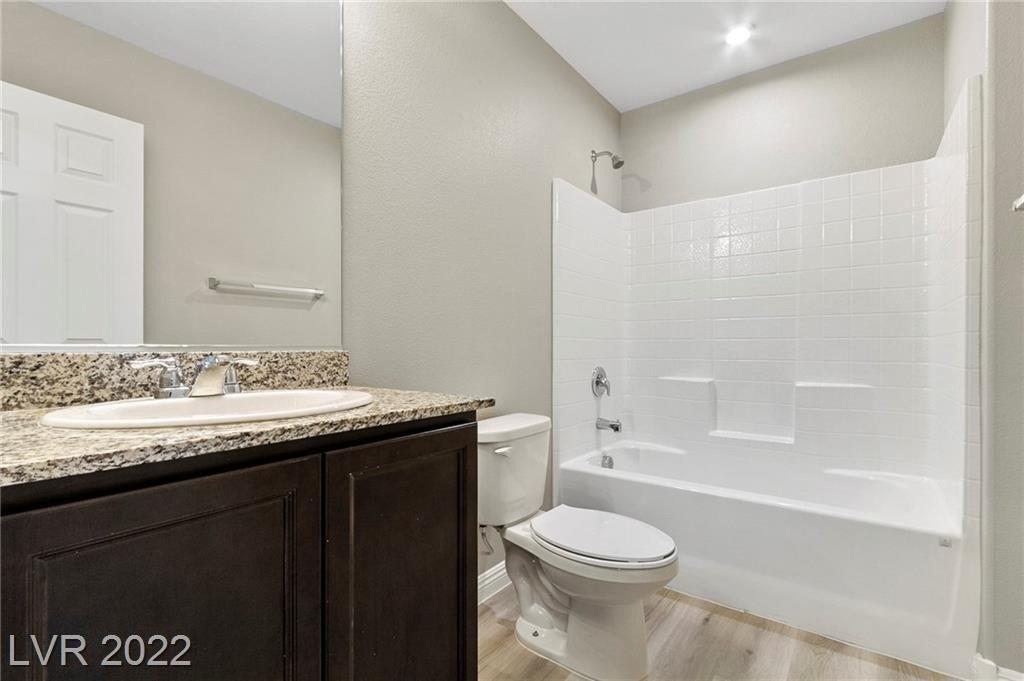 Steep Cliffs Ave, Las Vegas, NV 89115