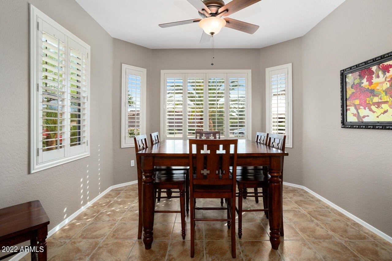 W Red Cliff Dr, Surprise, AZ 85387