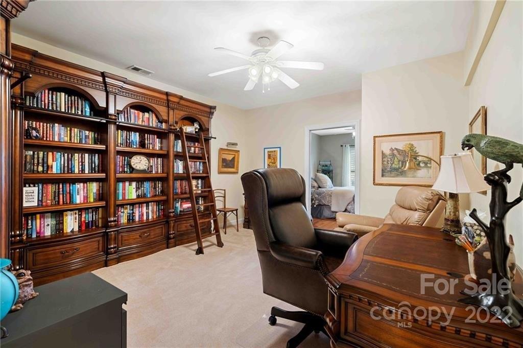 Grand Oak Dr, Charlotte, NC 28277