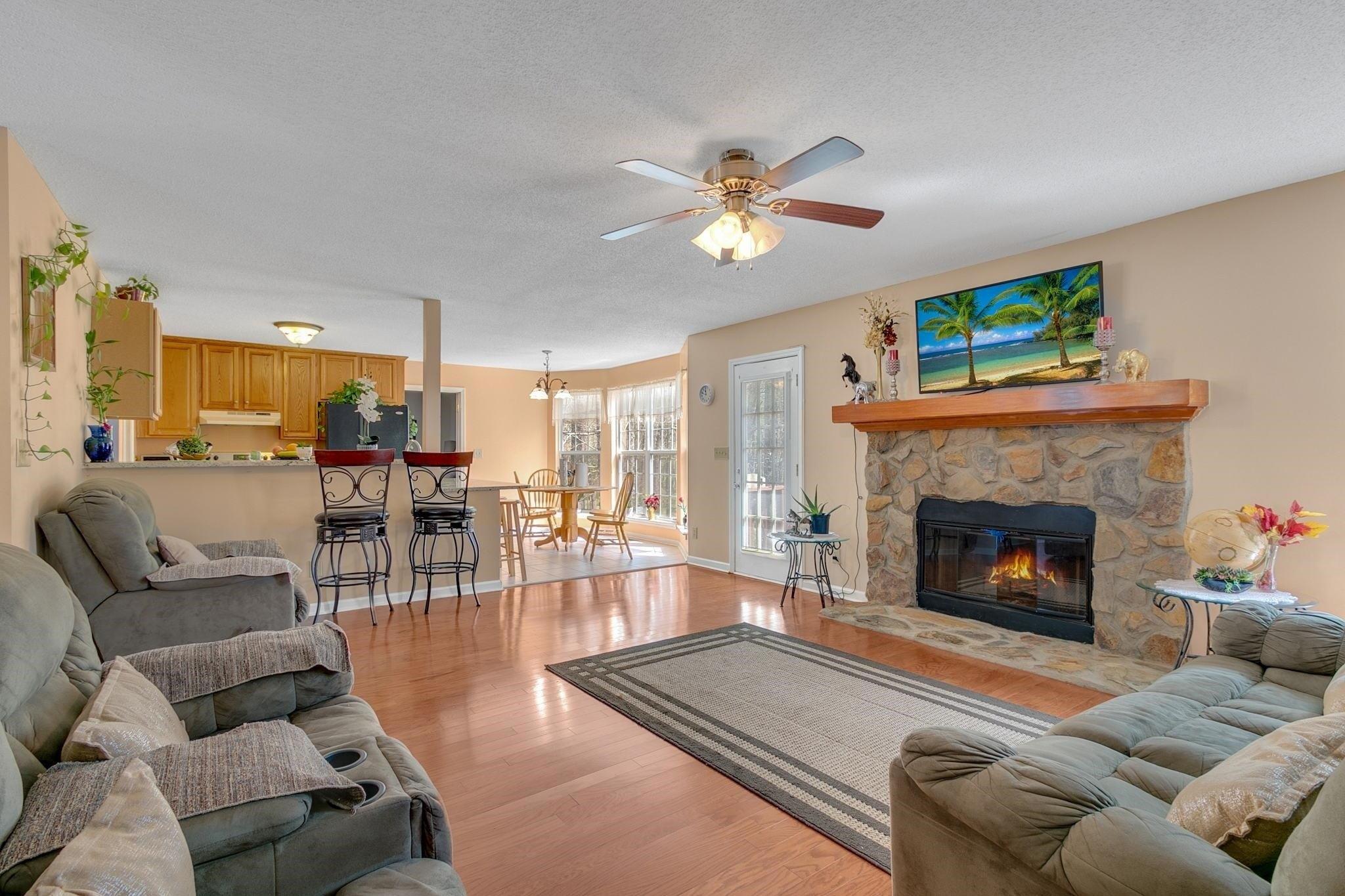 Laurelwood Dr, Boiling Springs, SC 29316