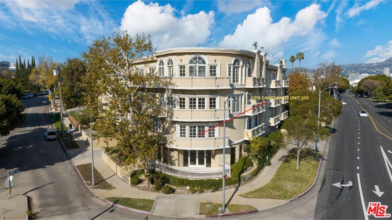 S Camden Dr, Los Angeles, CA 90035