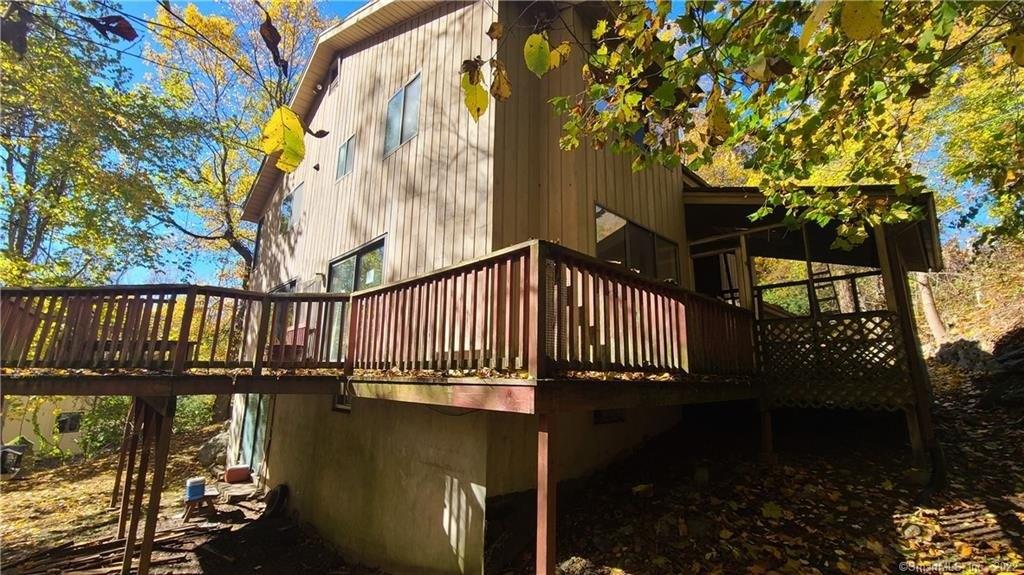 Heather Dr, Stamford, CT 06903