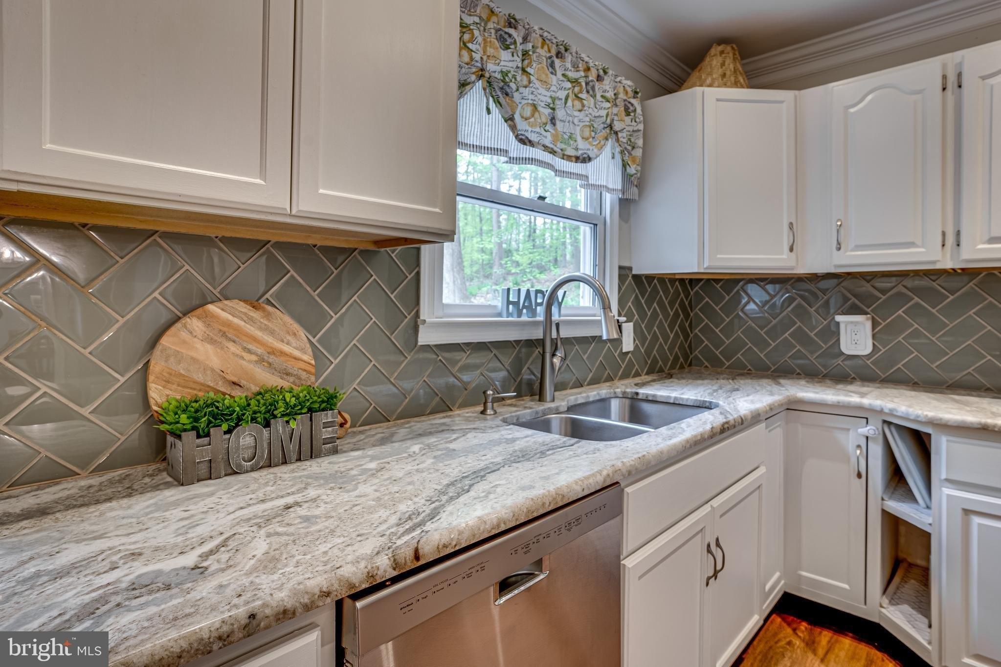 Autumn Ct, Huntingtown, MD 20639