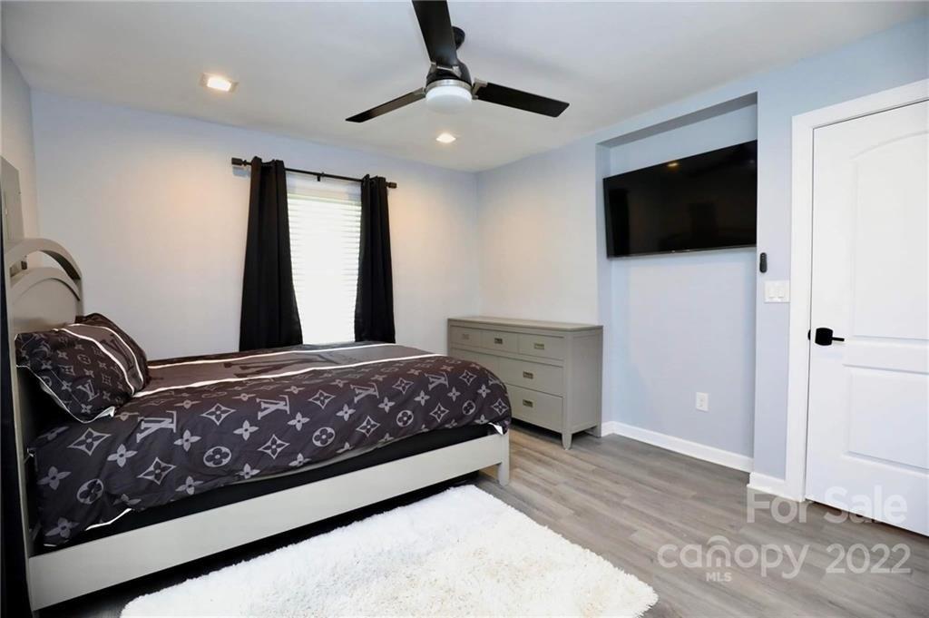 Sterling St, Chester, SC 29706