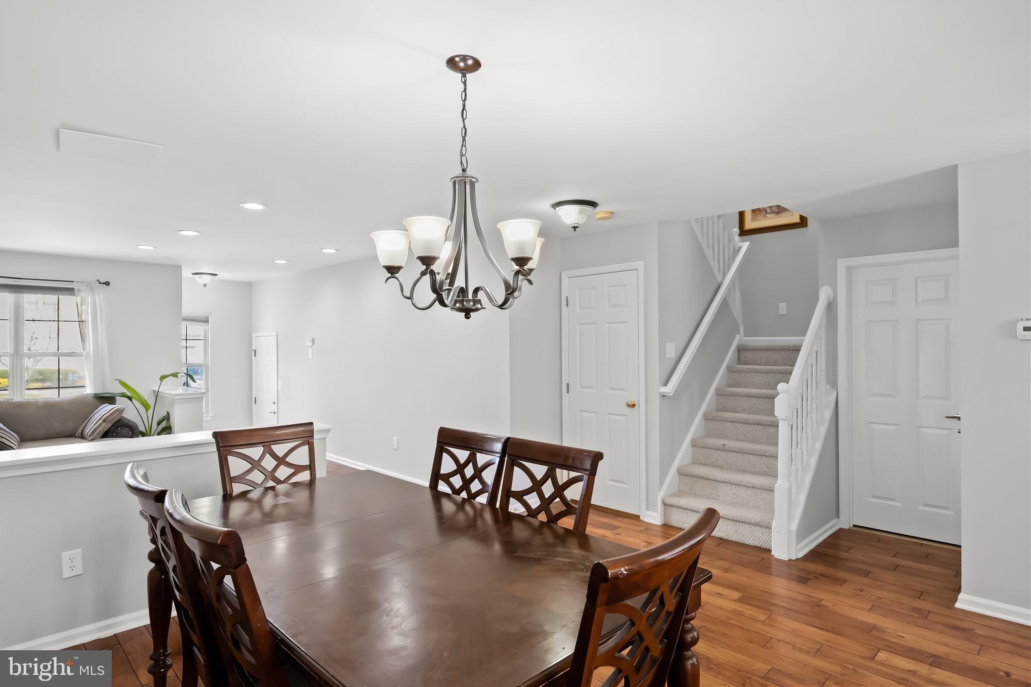 Heron Pointe Ct, Marlton, NJ 08053