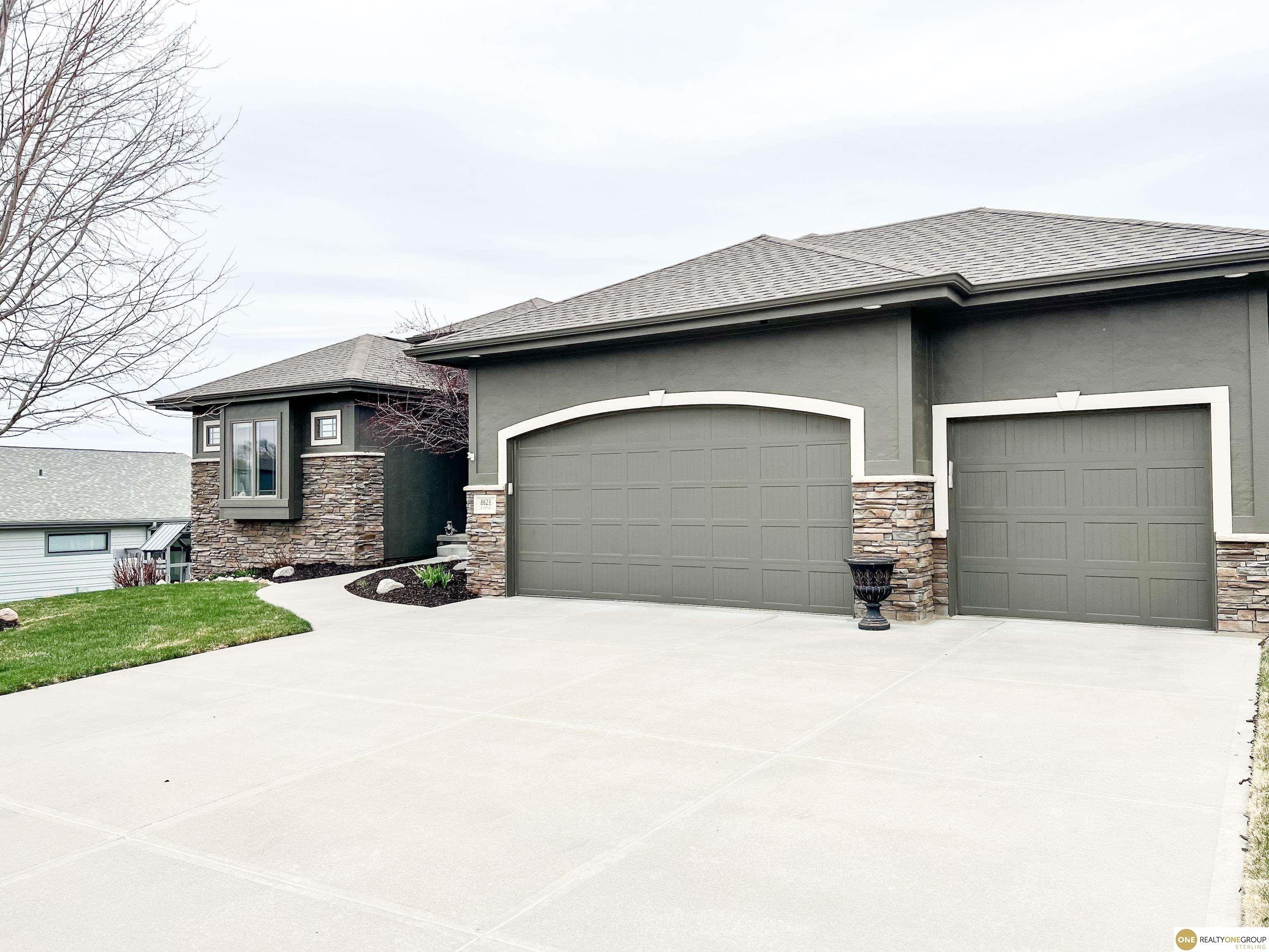 N 173rd St, Bennington, NE 68007