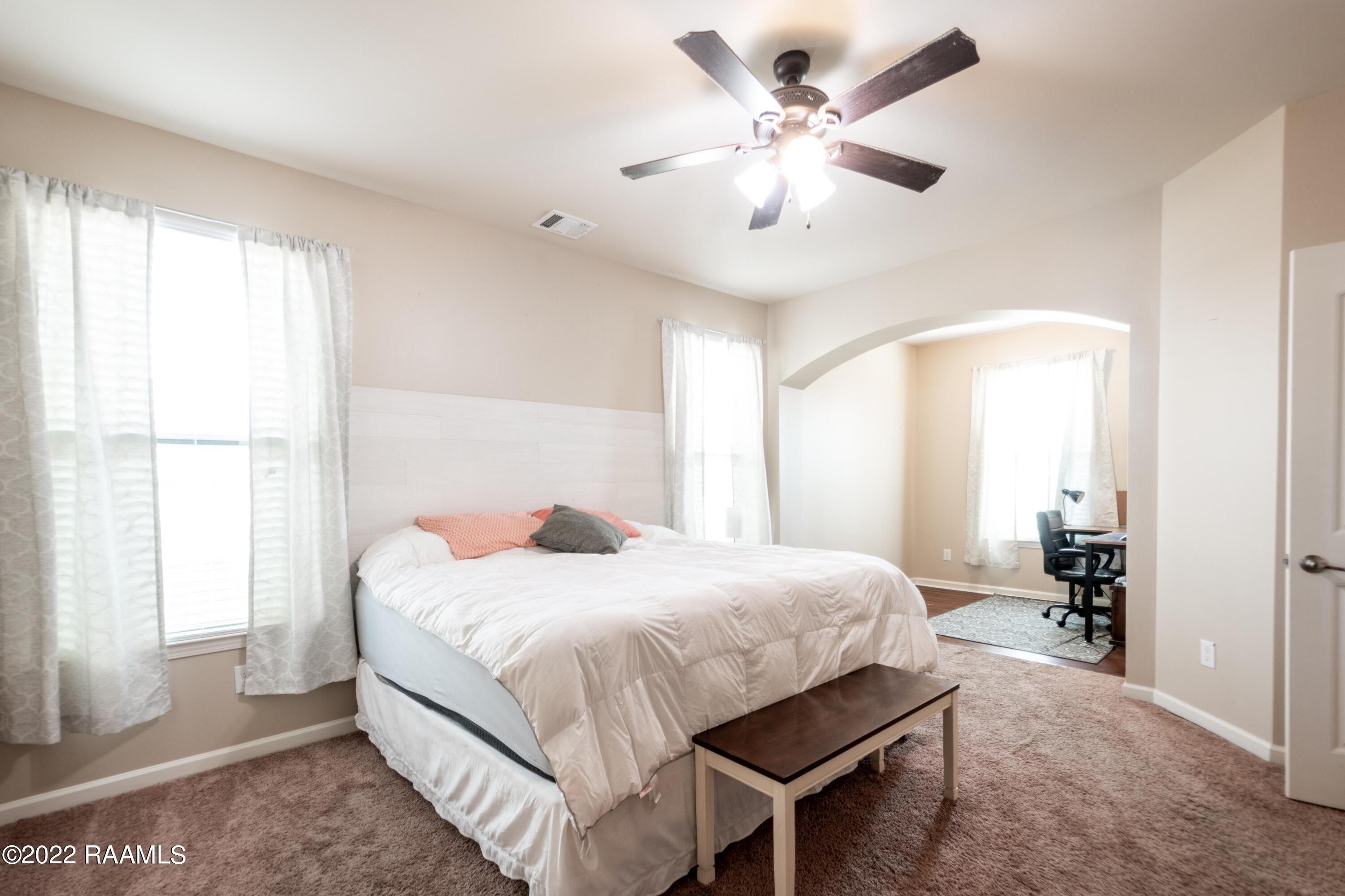 Merrydale Ln, Rayne, LA 70578