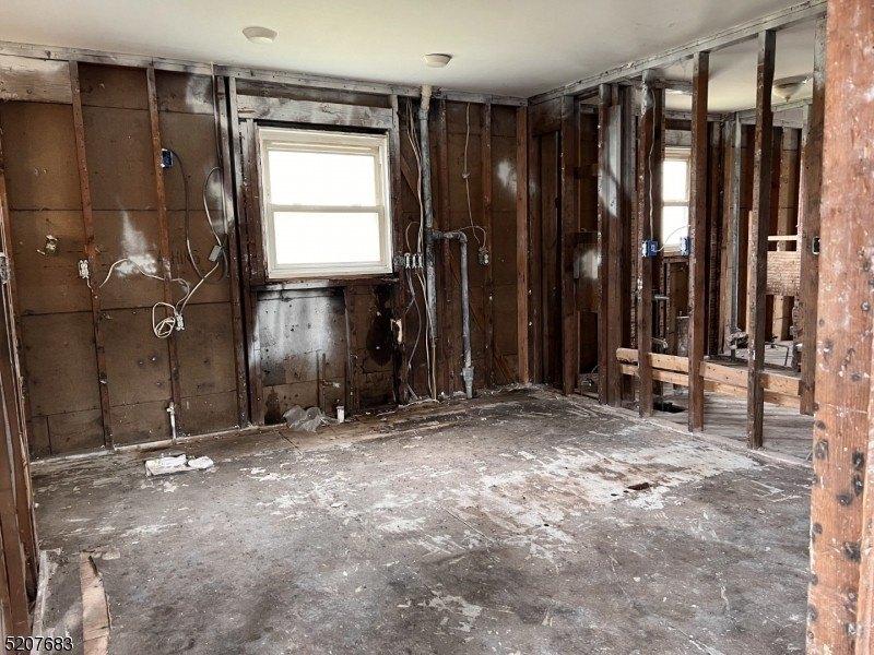 Huff Ave, Manville, NJ 08835