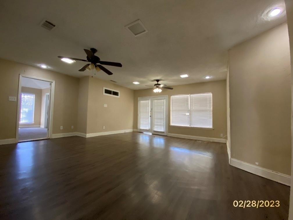 N Arbor Rose Dr, Grand Prairie, TX 75050