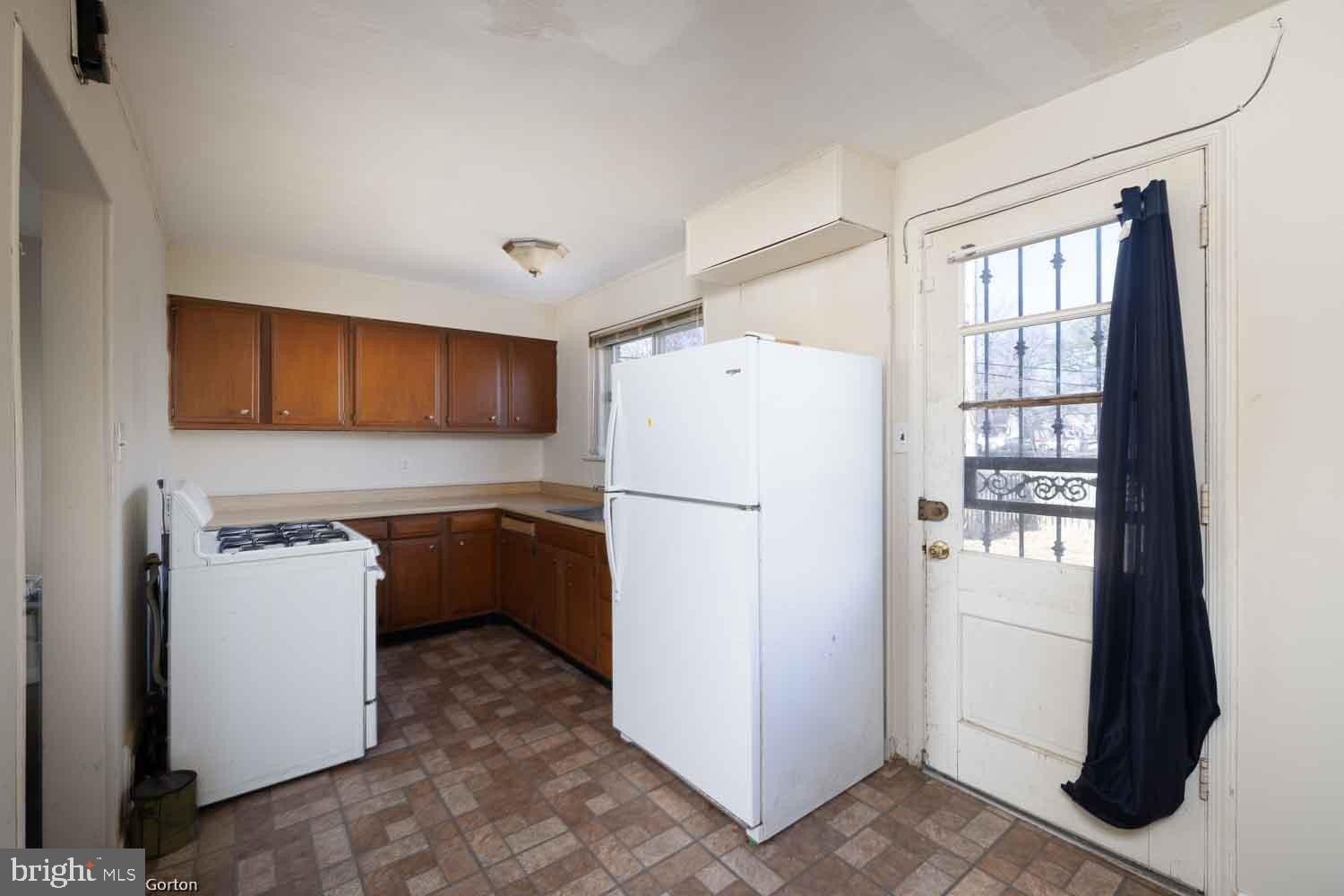 Manorwood Dr, Hyattsville, MD 20782
