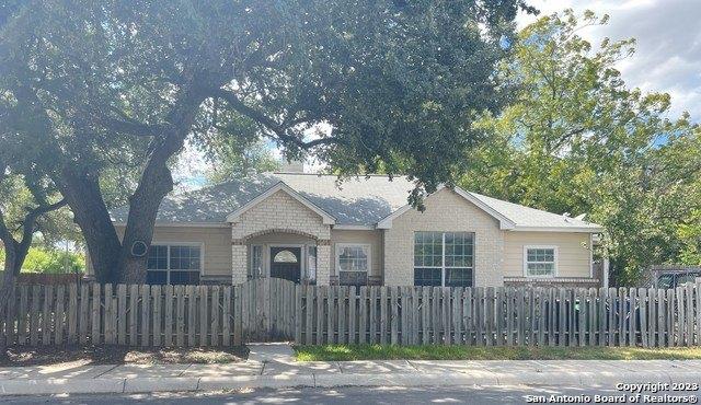 Aaron Pl, San Antonio, TX 78221