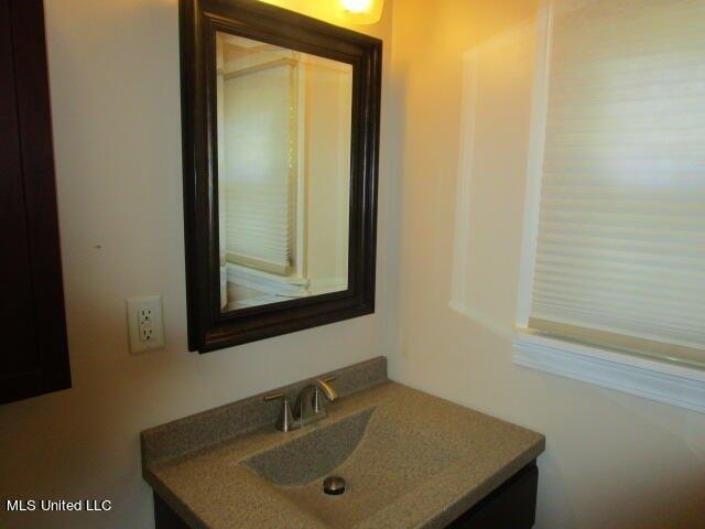 Keesler Cir, Biloxi, MS 39530