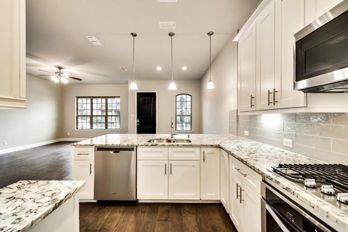 Shavano Dr, Frisco, TX 75034