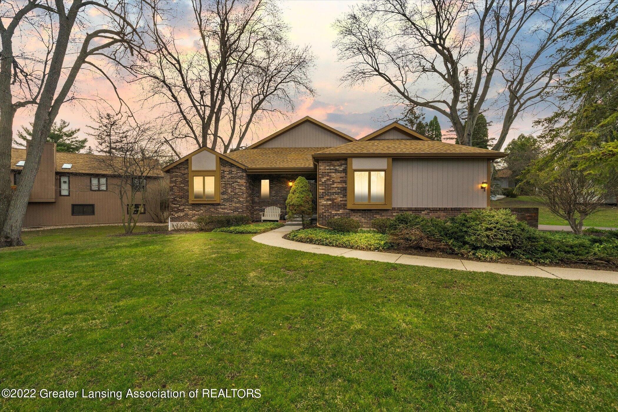 Woodhill Dr, Okemos, MI 48864