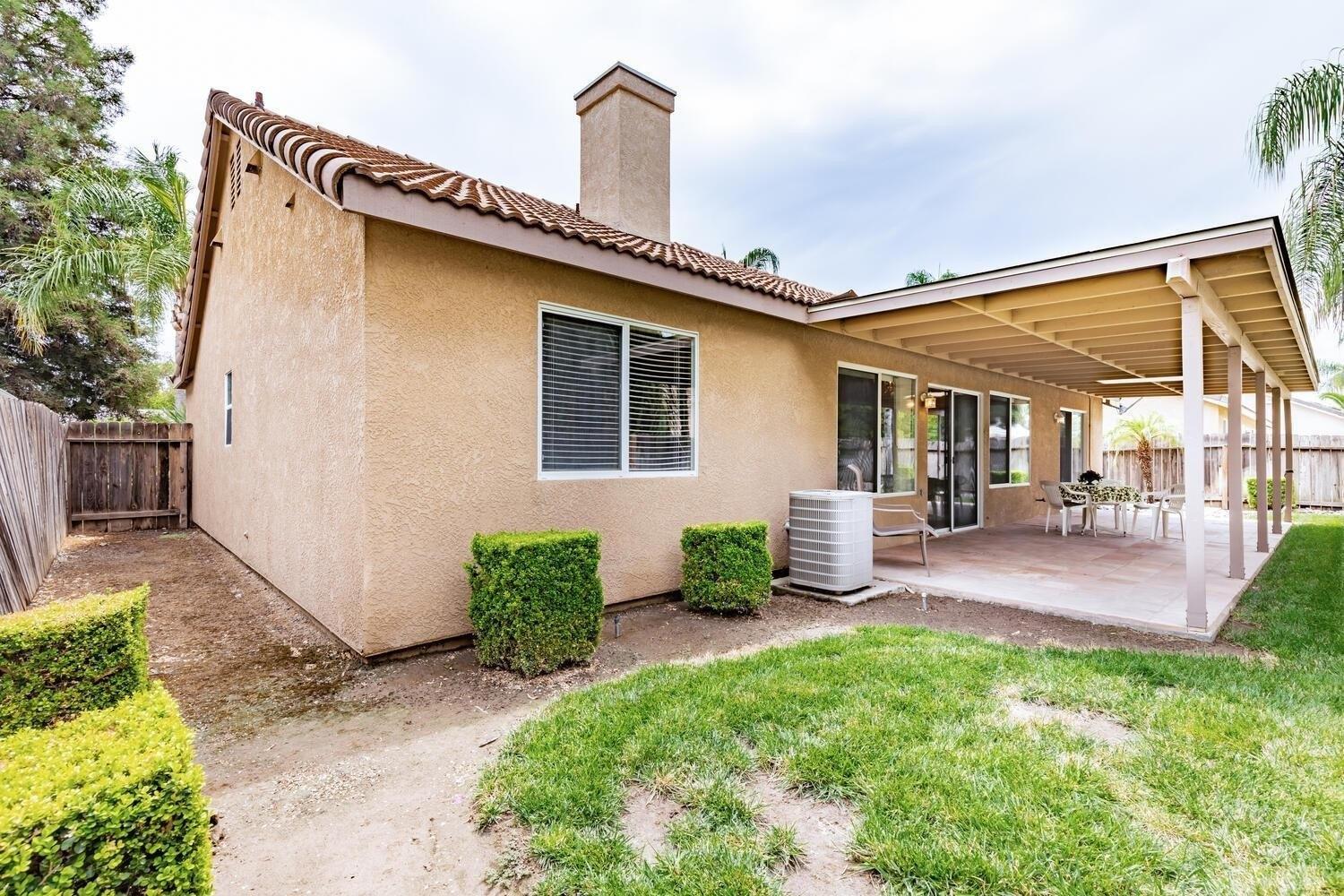 S Aspen St, Visalia, CA 93277