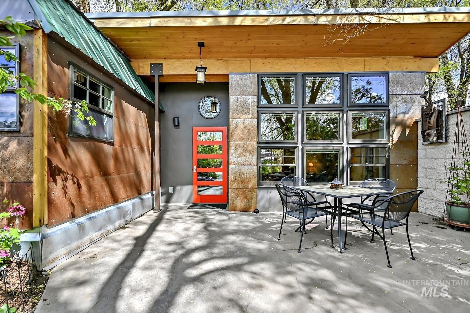 N Clithero Dr, Boise, ID 83703