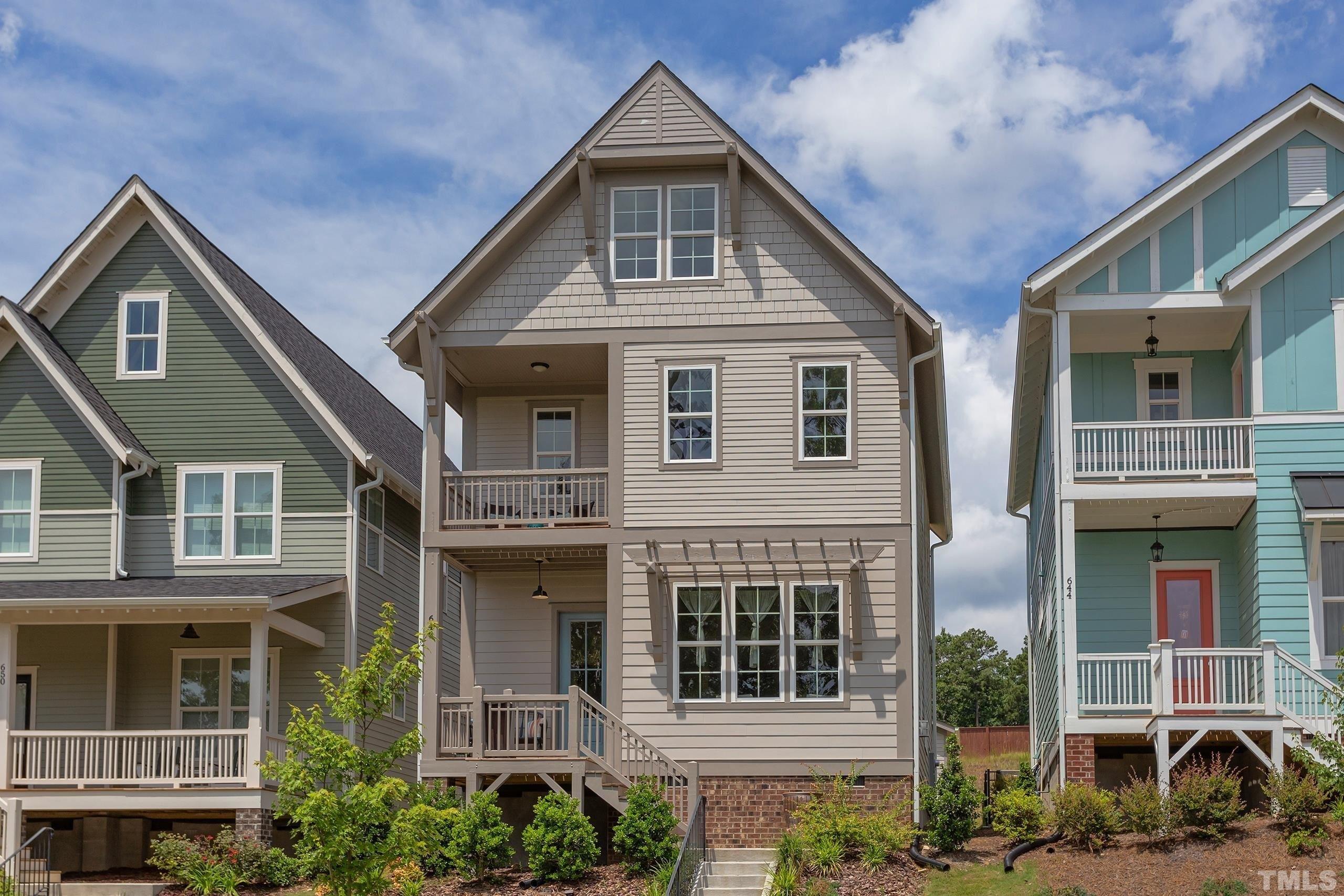 Great Ridge Pkwy, Chapel Hill, NC 27516