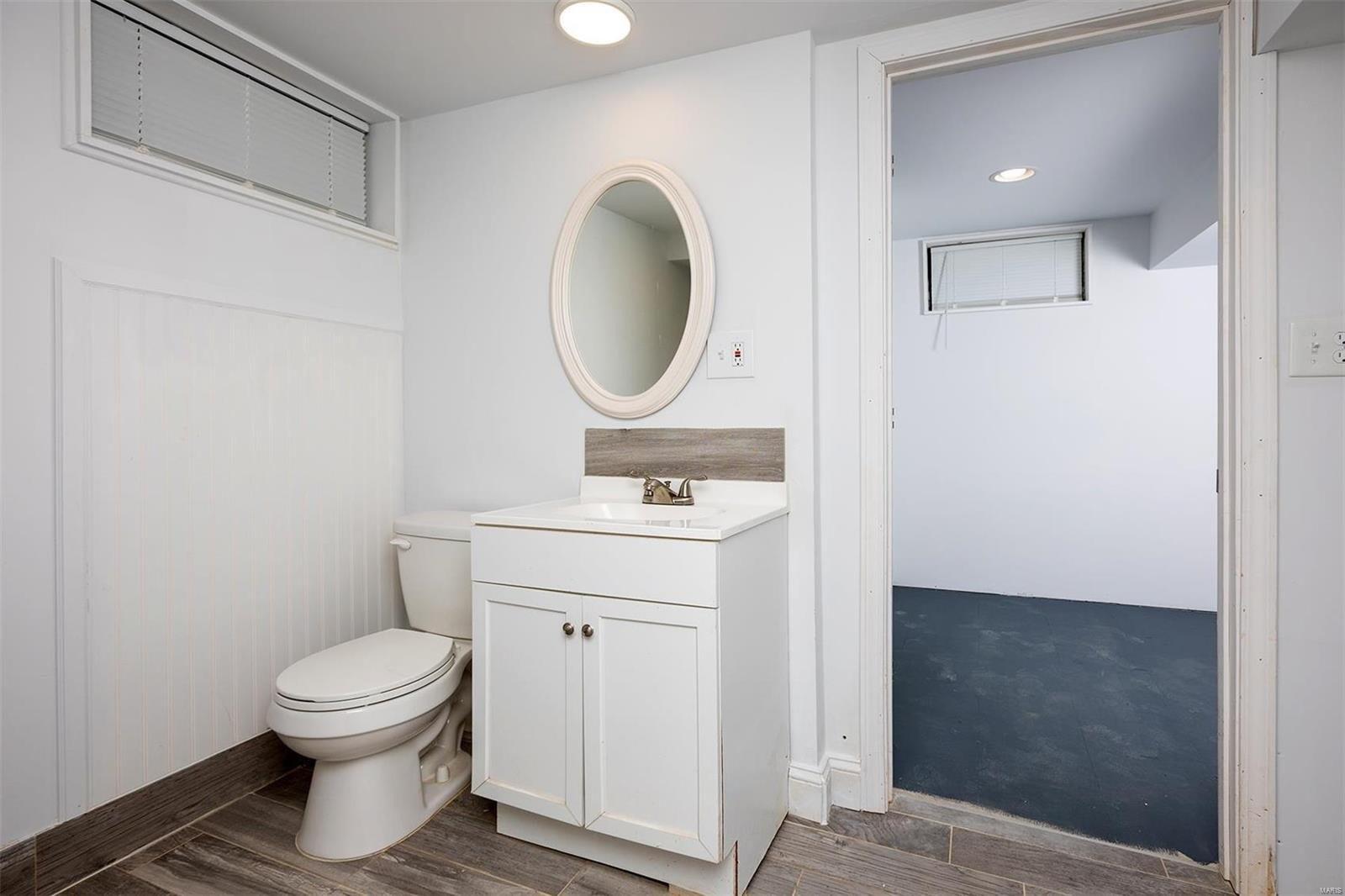 Elm St, Saint Charles, MO 63301