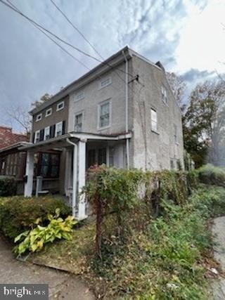 Carpenter Ln, Philadelphia, PA 19119