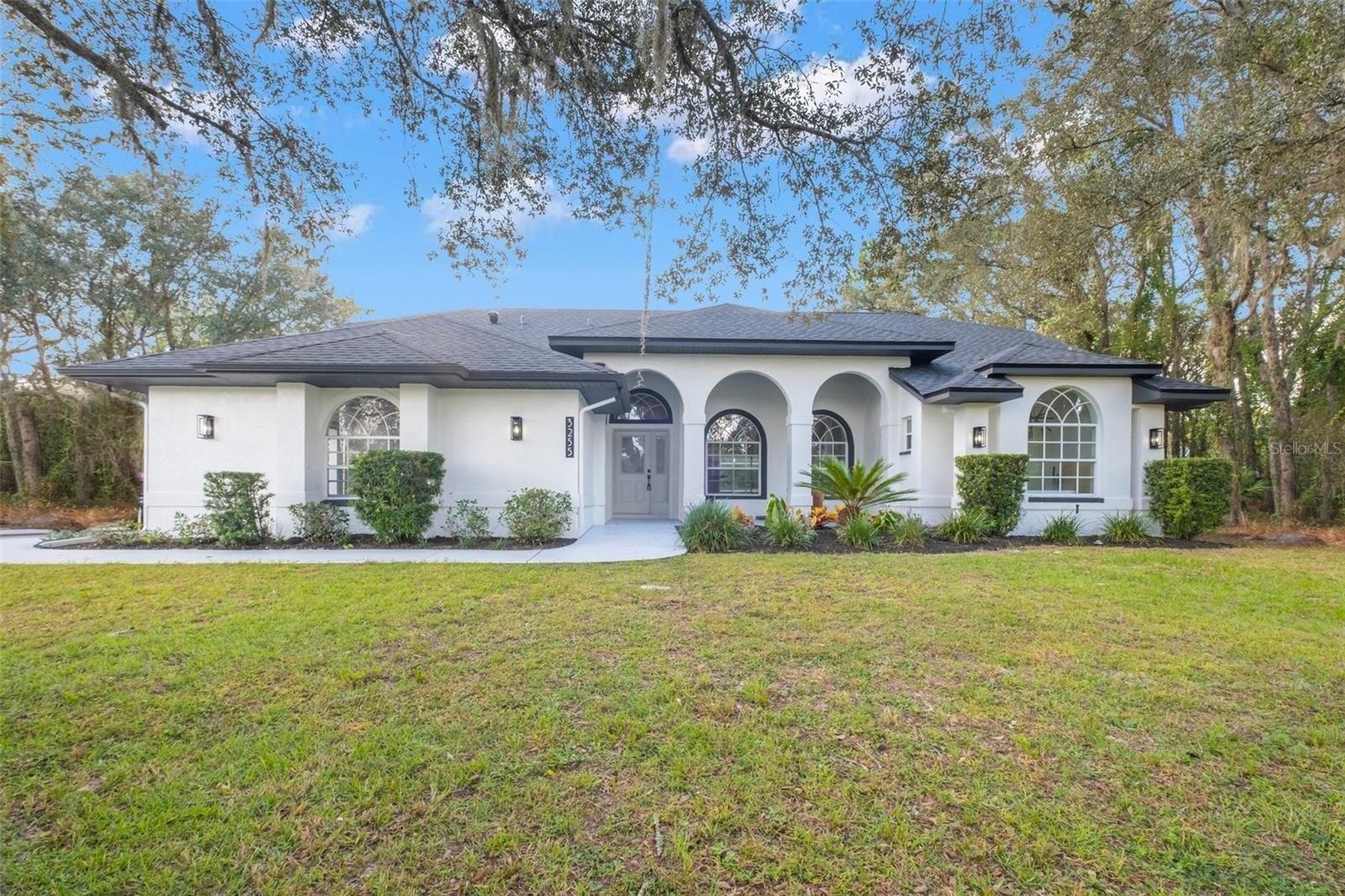 W Elm Blossom St, Beverly Hills, FL 34465