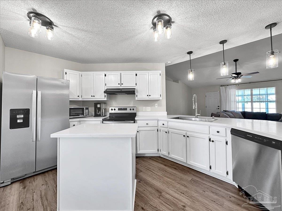 Parker Place Dr, Navarre, FL 32566