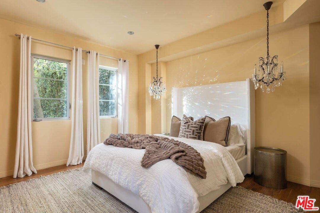 Blue Jay Way, Los Angeles, CA 90069