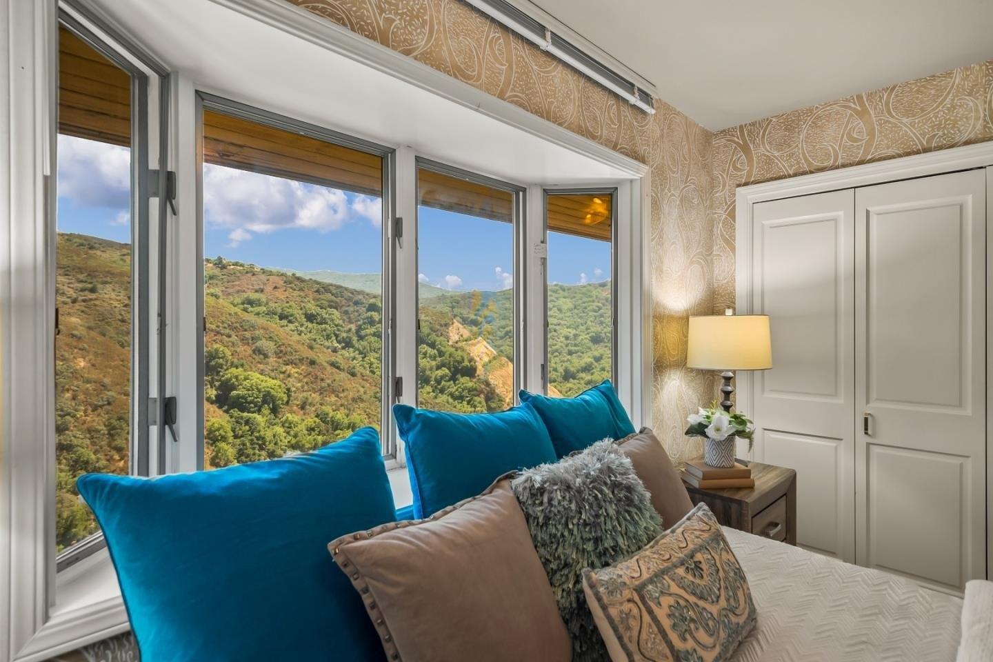 Aztec Ridge Dr, Los Gatos, CA 95030