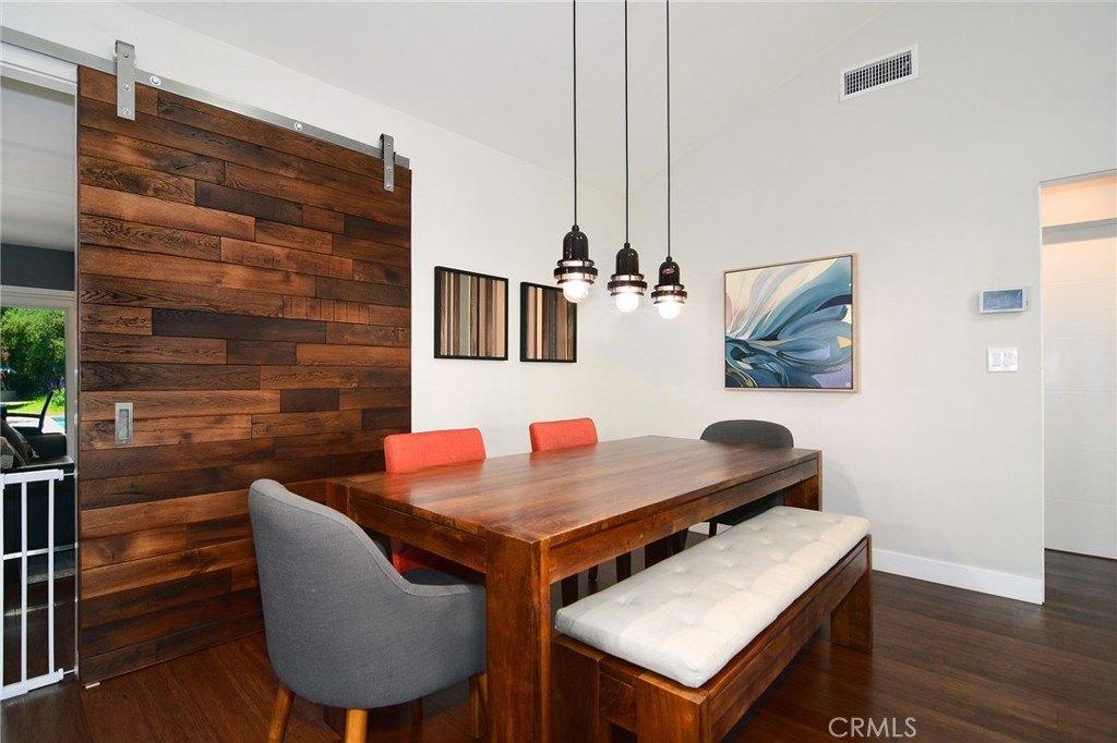 Carpenter Ave, Valley Village, CA 91607