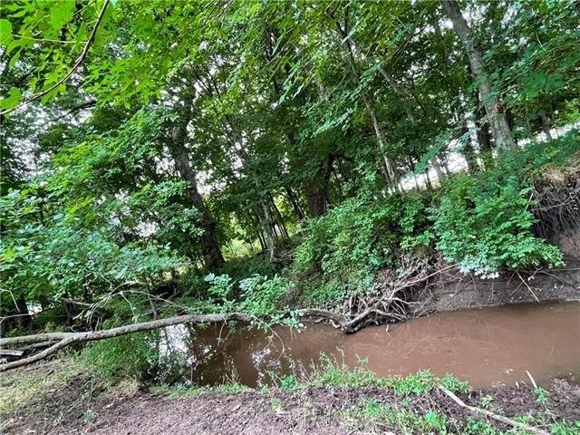 Se 900, Windsor, MO 65360