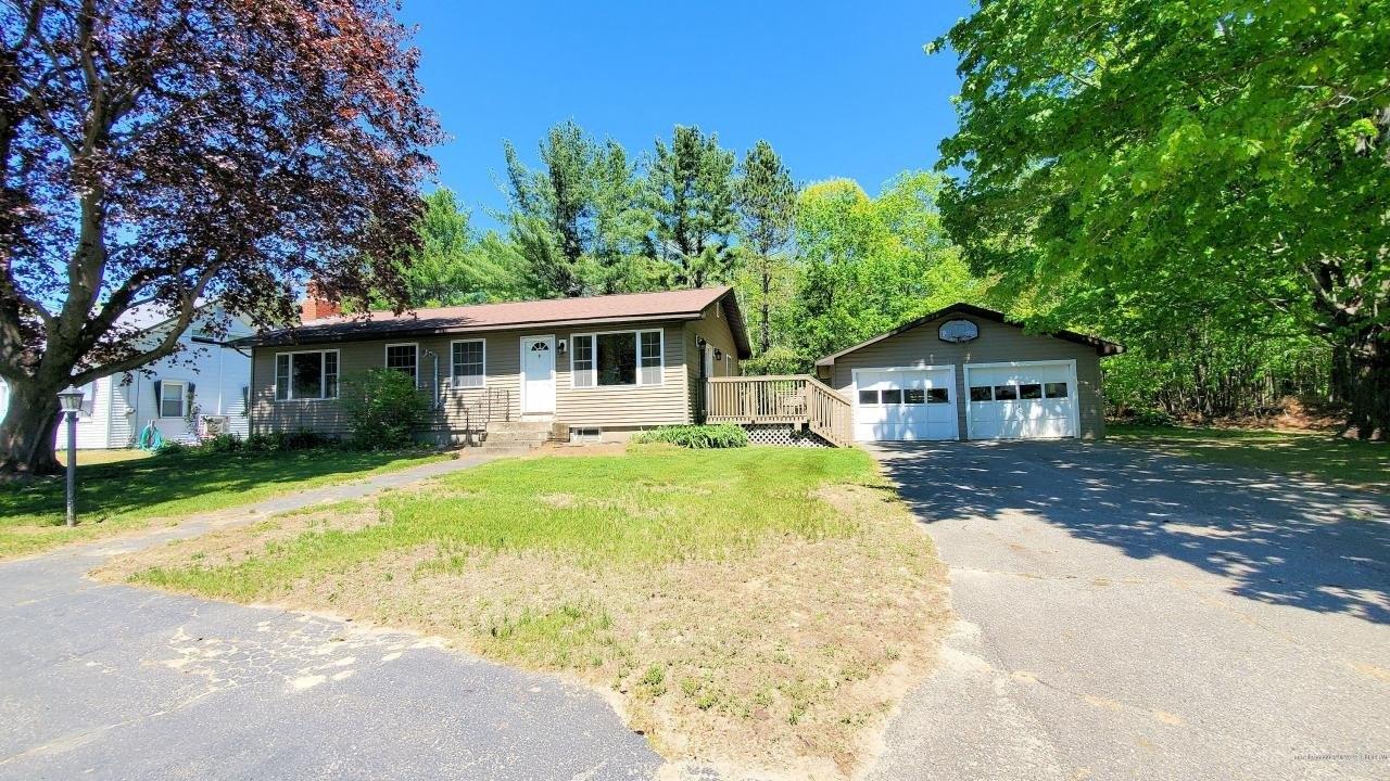 Peltoma Ave, Pittsfield, ME 04967