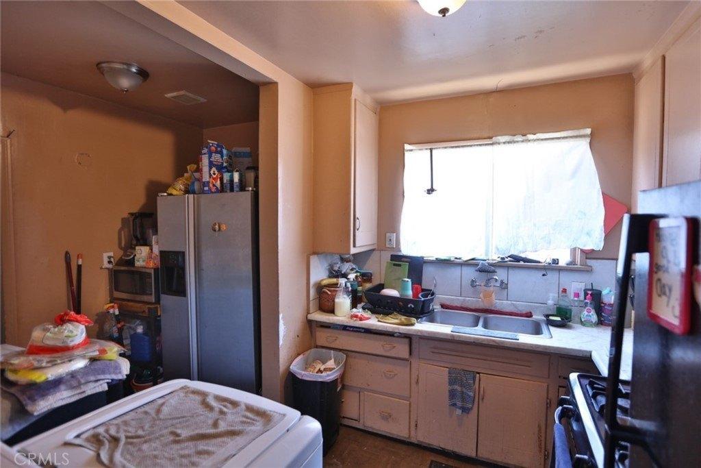 Sunshine Ave, Whittier, CA 90605