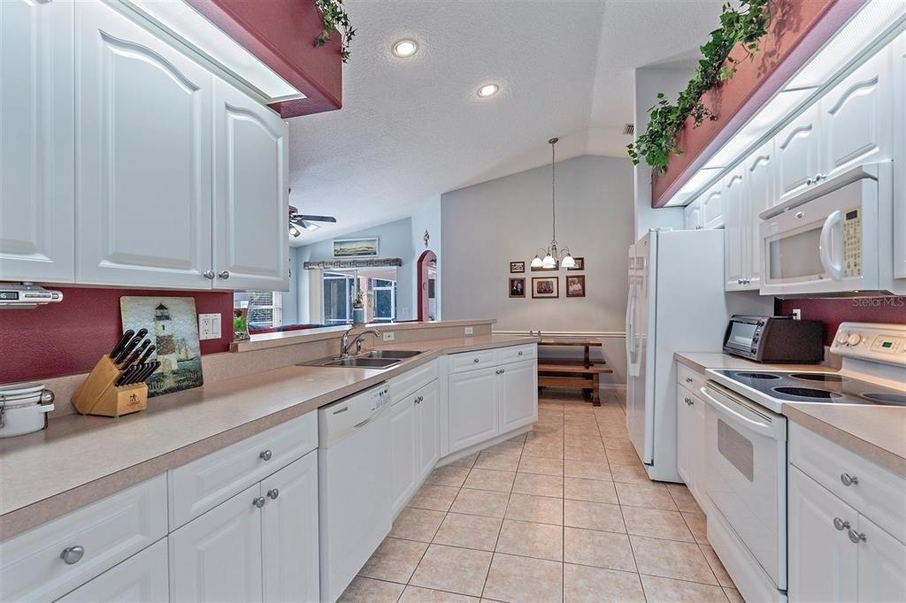28th St E, Bradenton, FL 34203