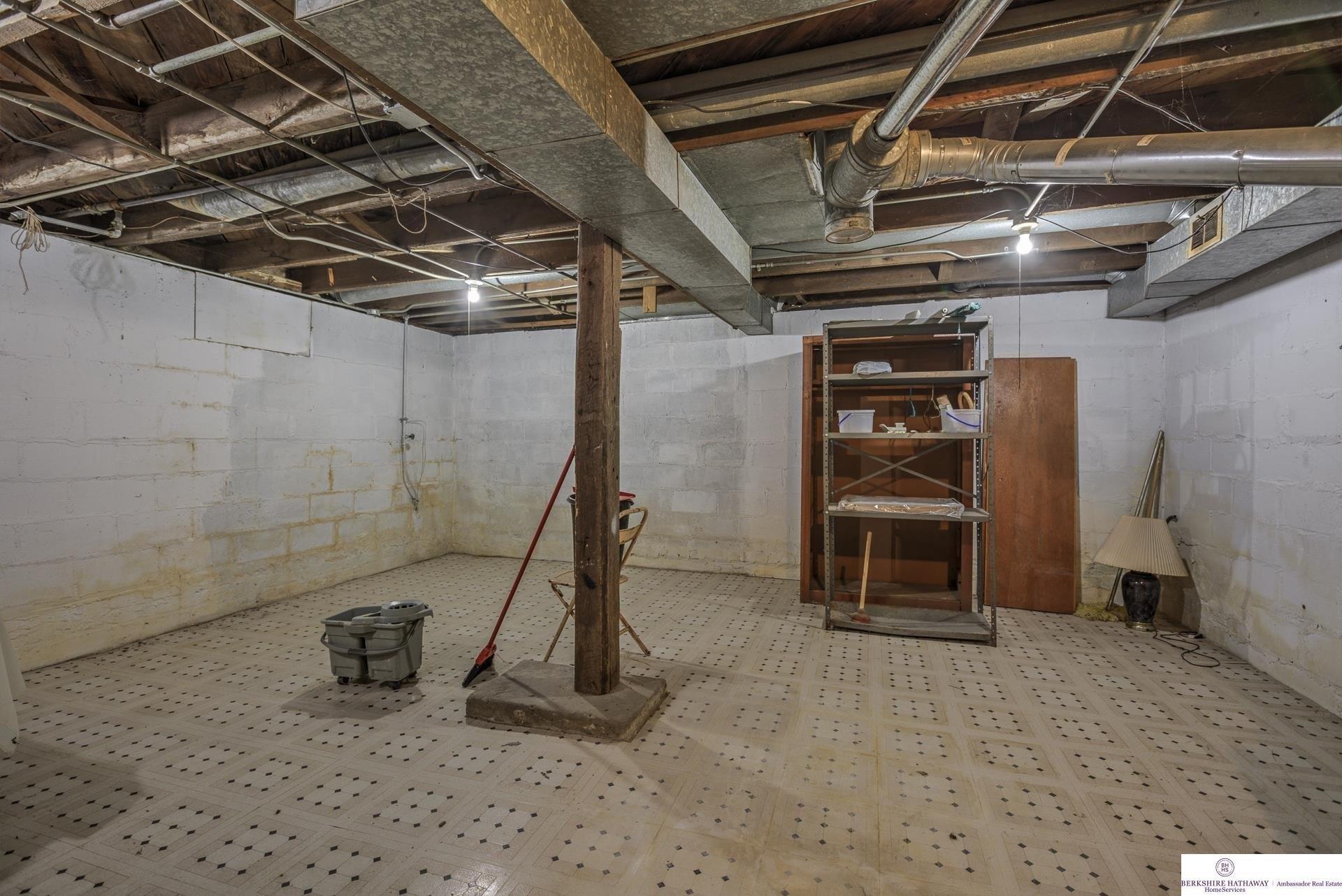N 88th St, Omaha, NE 68134
