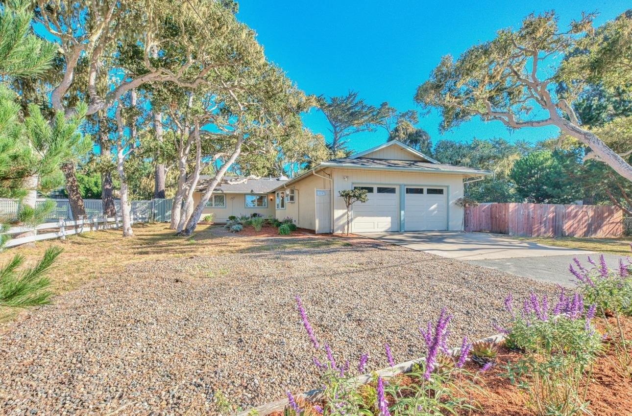 Grove Acre Ave, Pacific Grove, CA 93950