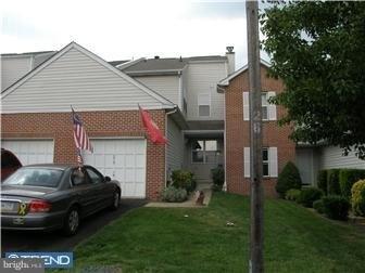 S Mount Vernon Cir, Bensalem, PA 19020