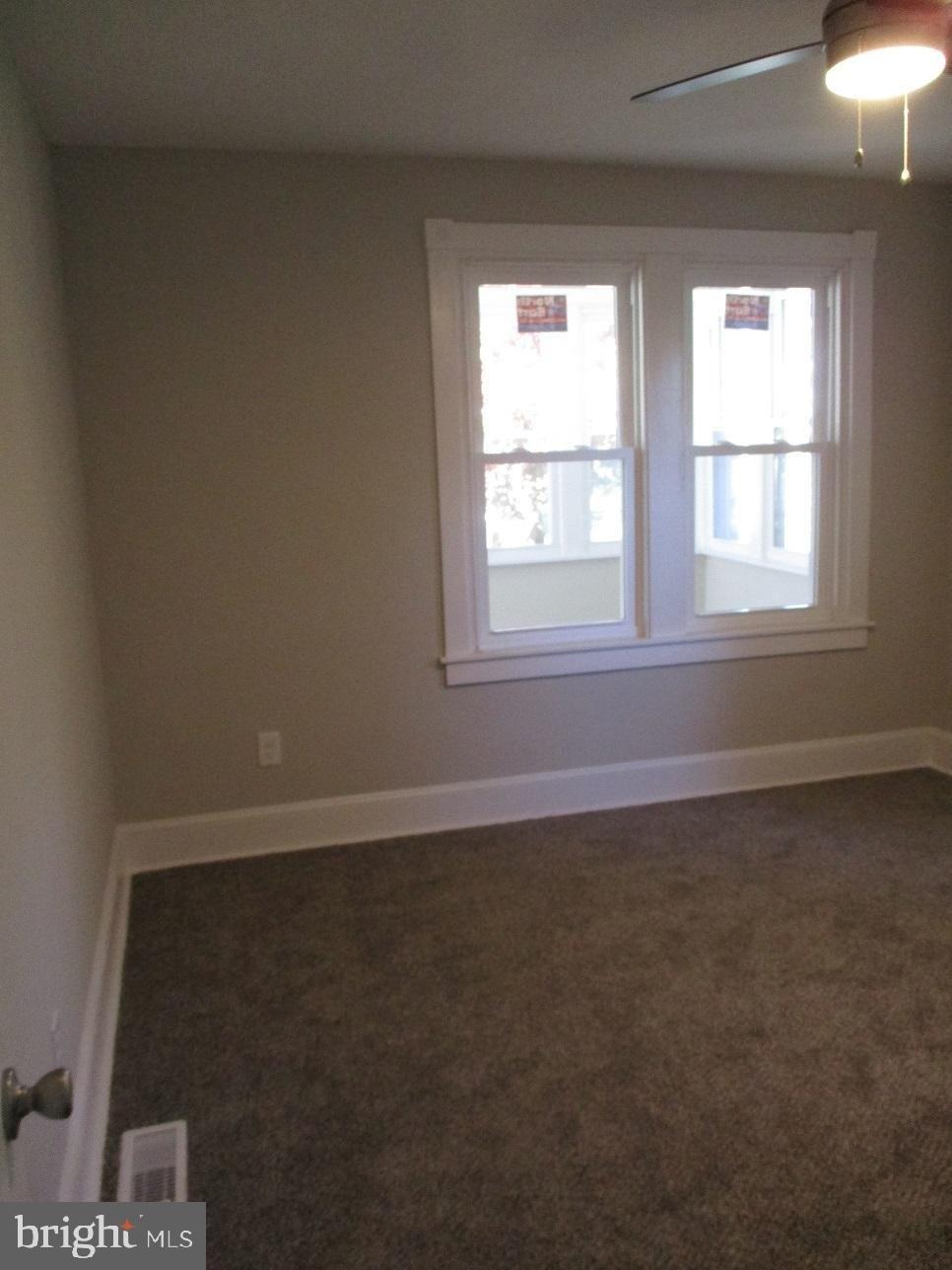 E Chelton Rd, Brookhaven, PA 19015