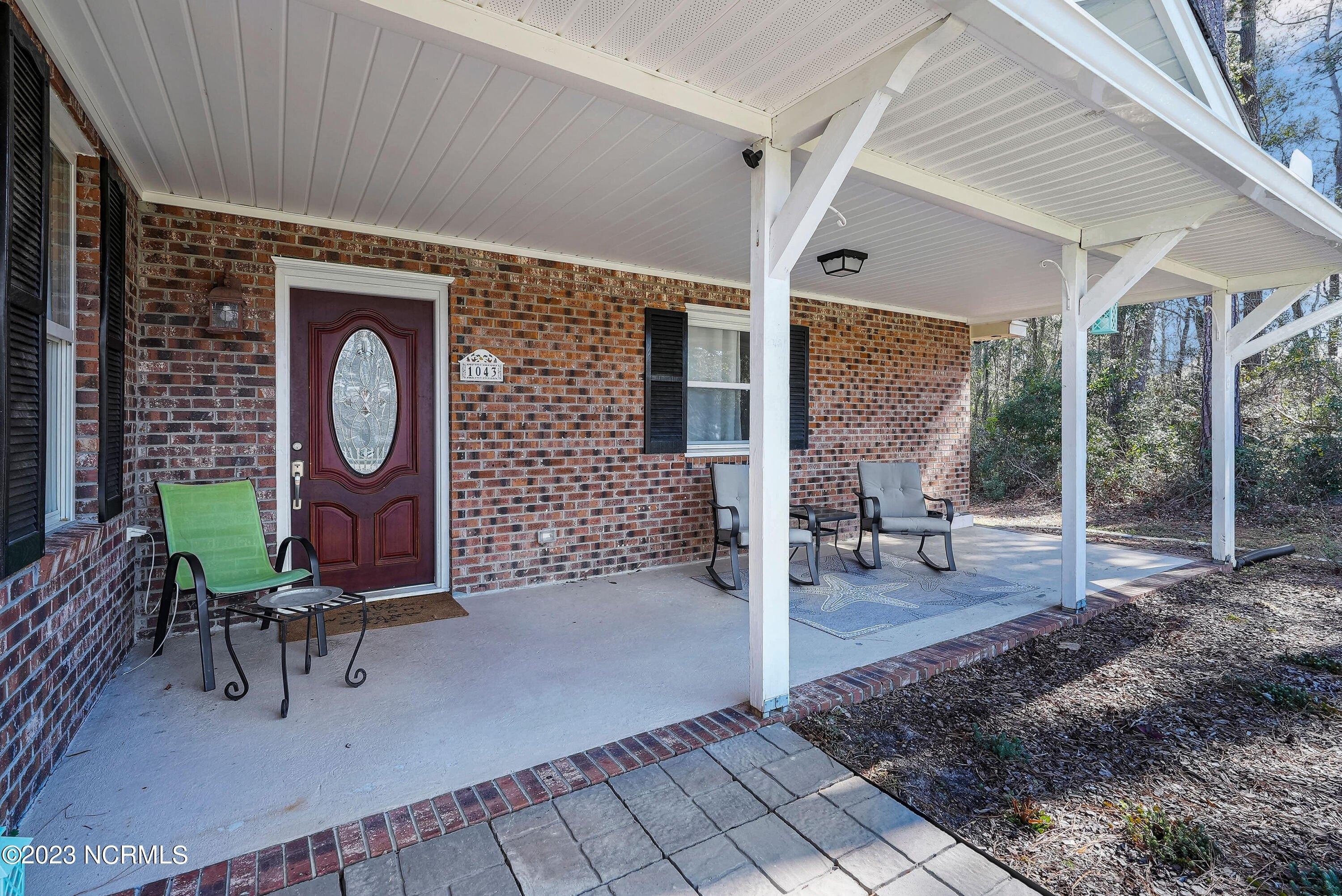 High Point Ave, Calabash, NC 28467