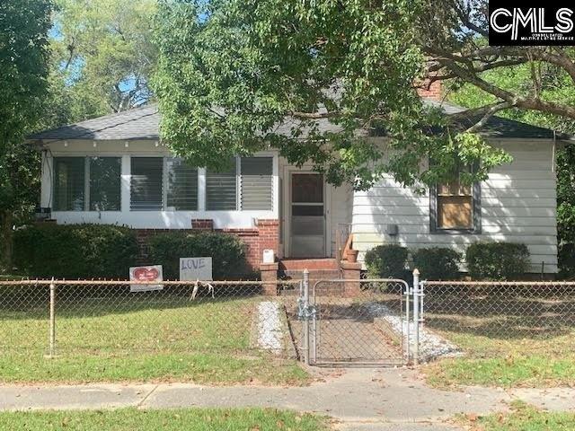Chesnut St, Camden, SC 29020