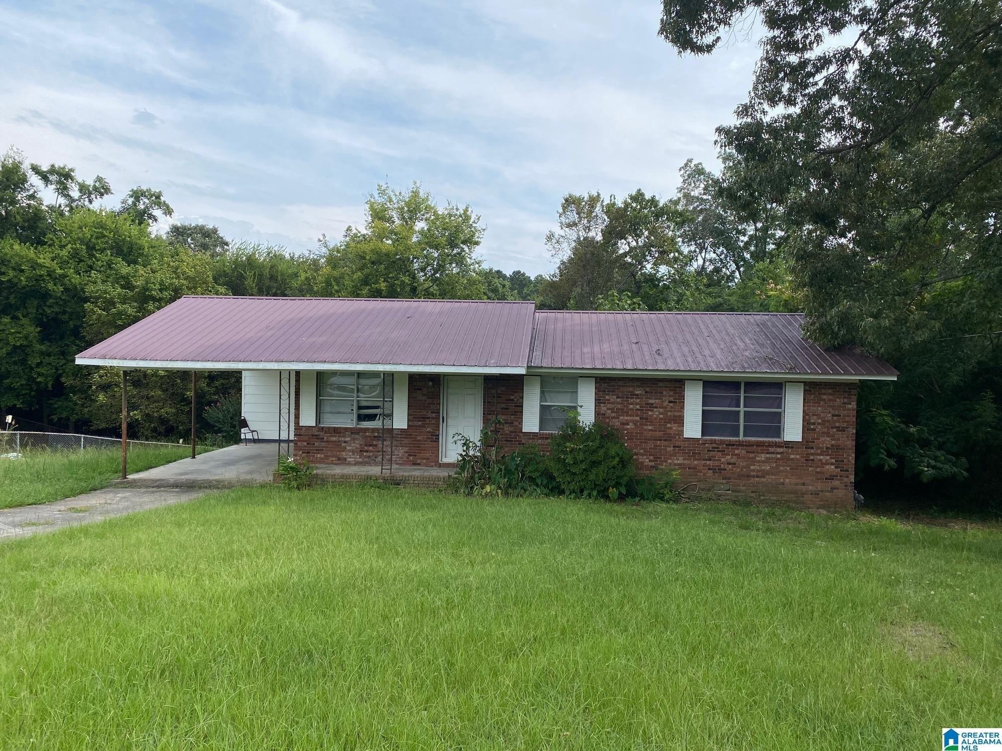 W 42nd St, Anniston, AL 36206