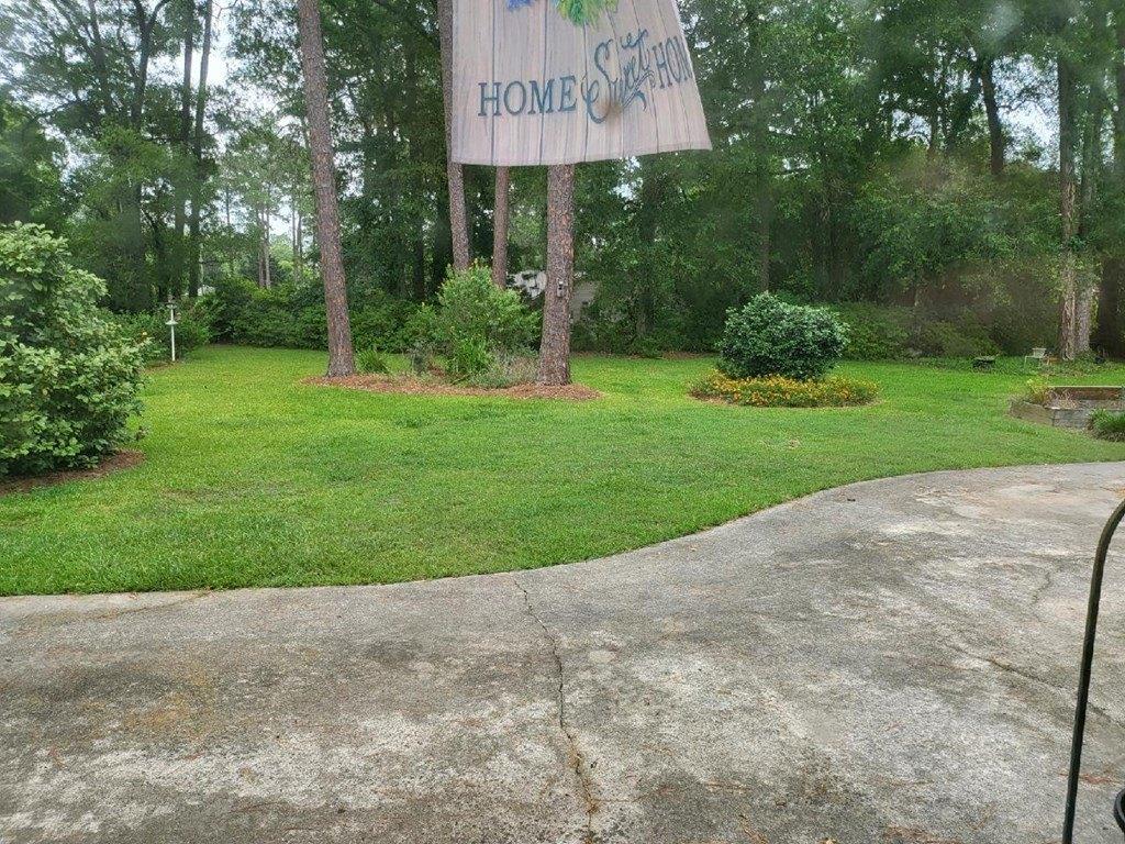 S Dogwood Dr, Nashville, GA 31639