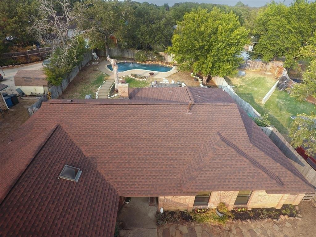 Arrowhead Cir, Lake Dallas, TX 75065