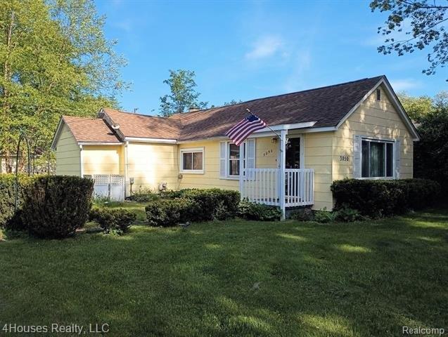 Marlington Rd, Waterford, MI 48329