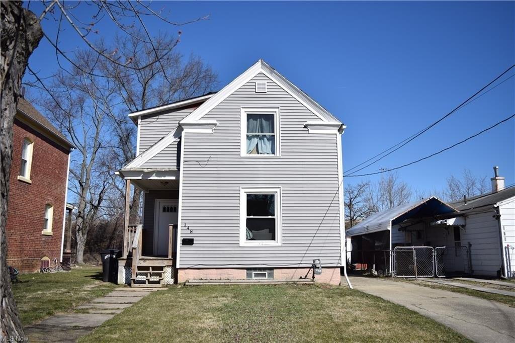 Bell Ave, Elyria, OH 44035