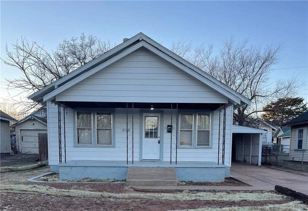 Wise Ave, Clinton, OK 73601