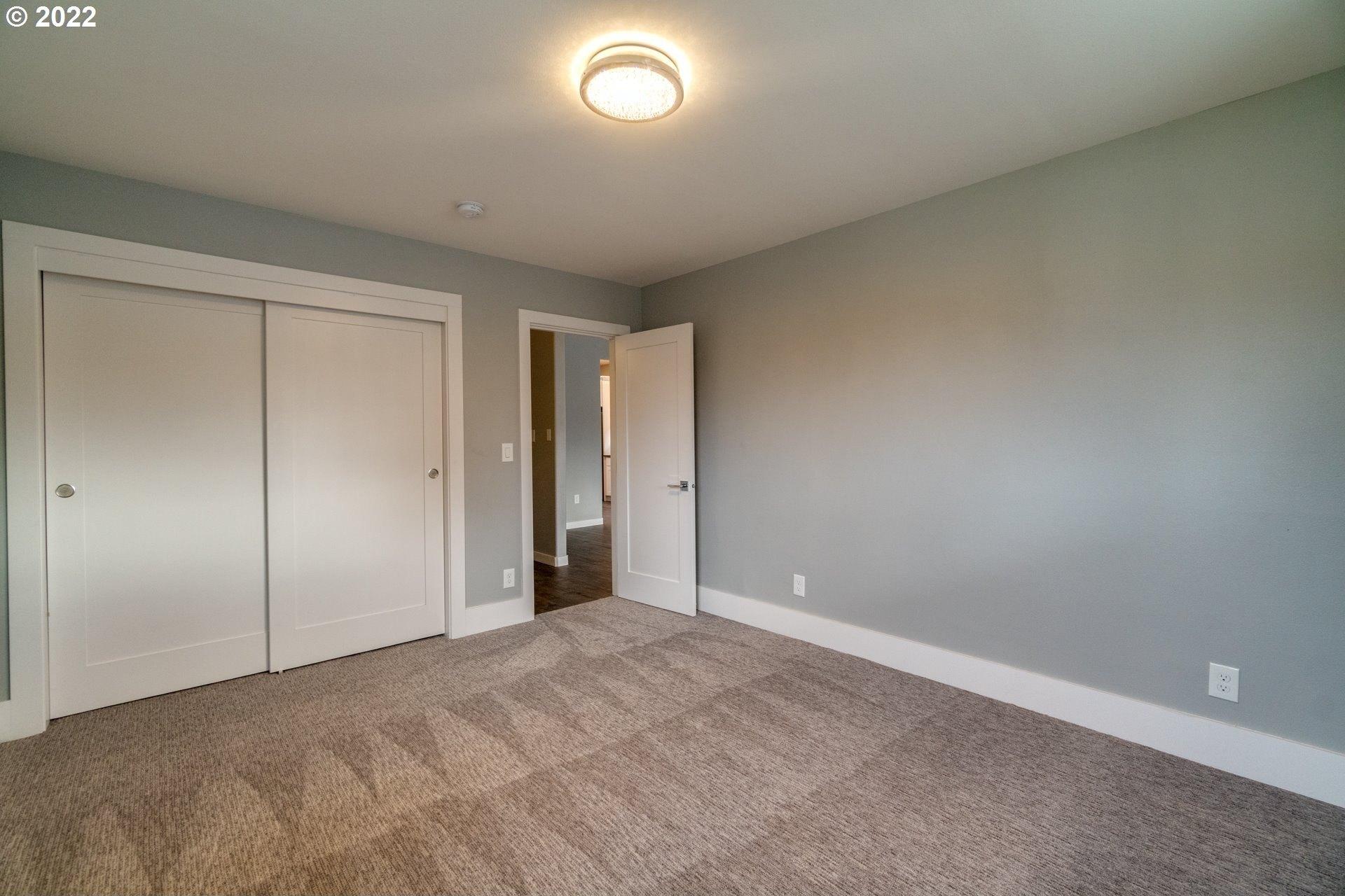 1st Ave, Seaside, OR 97138