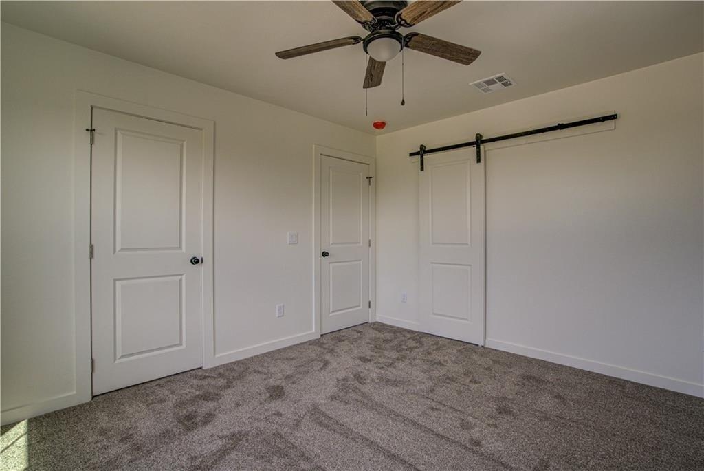 Zachary Ln, Norman, OK 73072