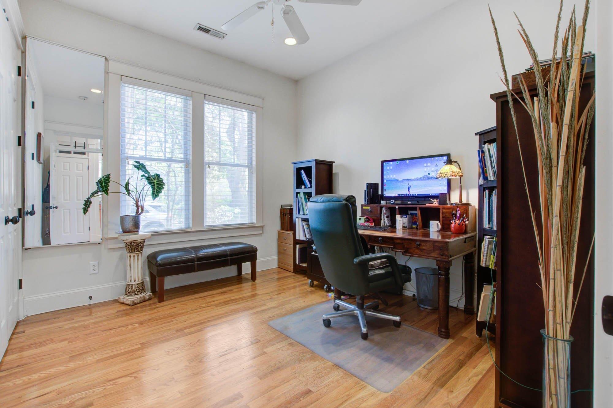 Lolandra Ave, Charleston, SC 29407