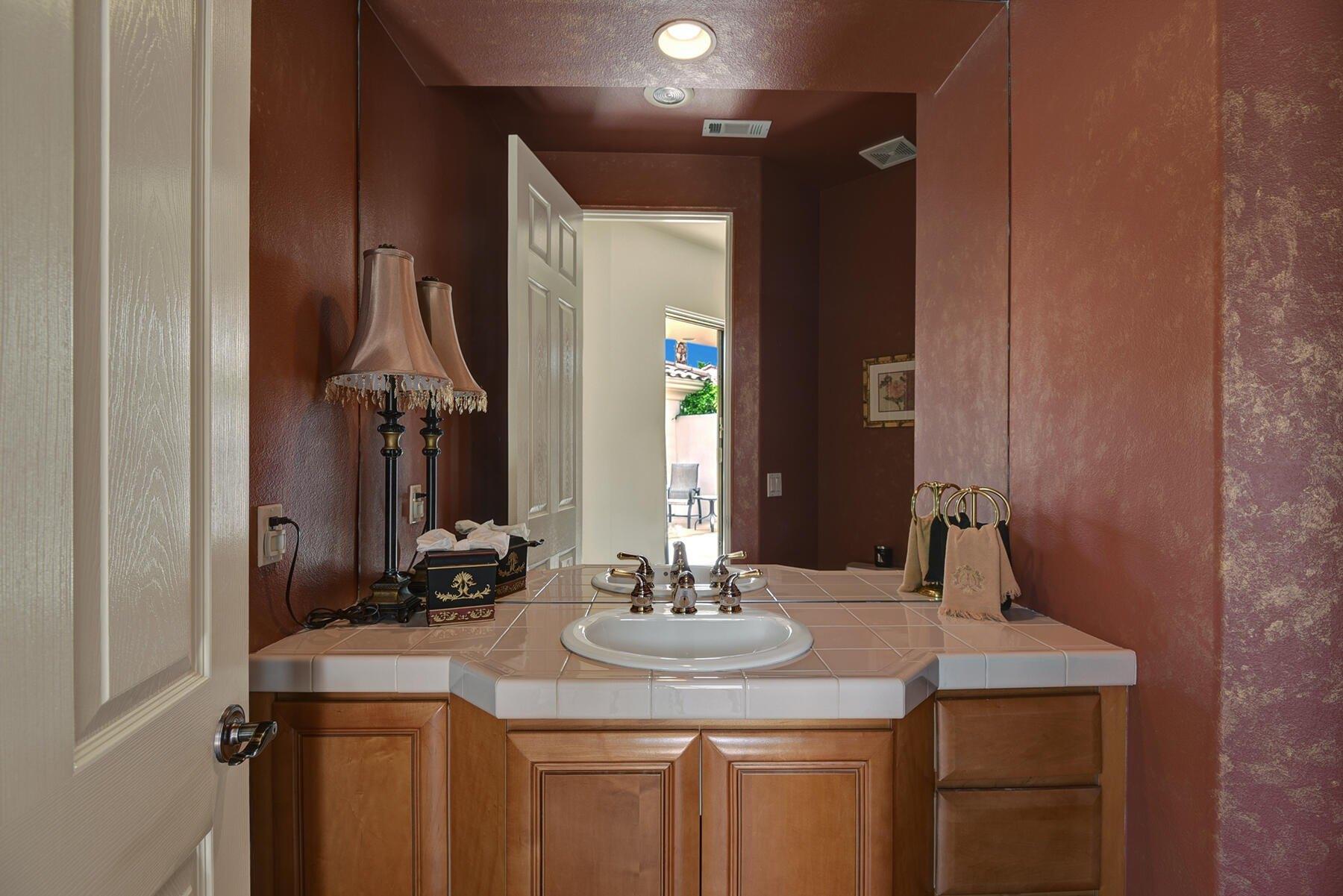 Toronja, La Quinta, CA 92253